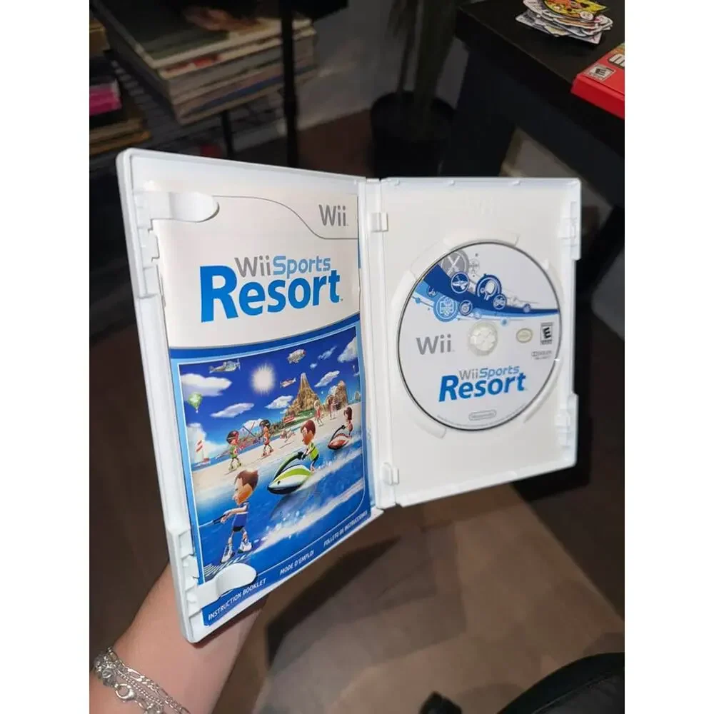 Wii Sports Resort - Nintendo Wii CIB GREAT CONDITION